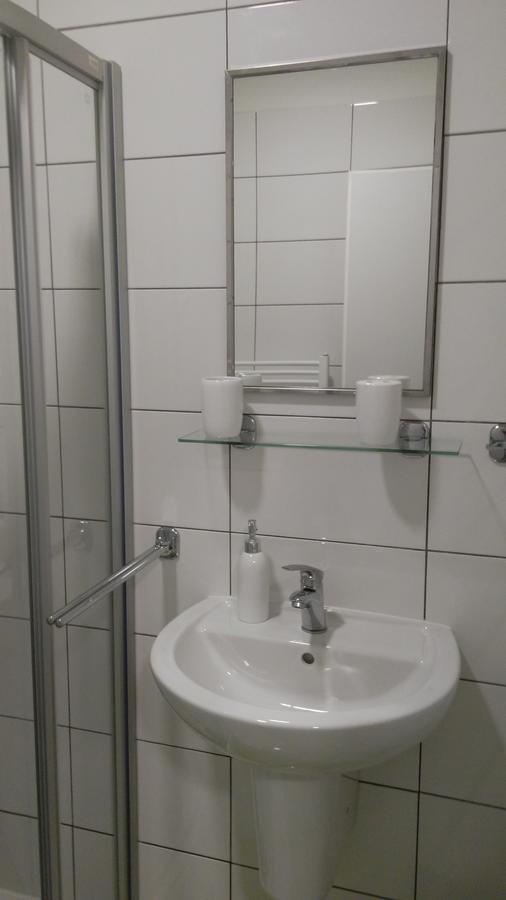 Bed & Parking Eurobit Bed & Breakfast Hrusky  Ngoại thất bức ảnh