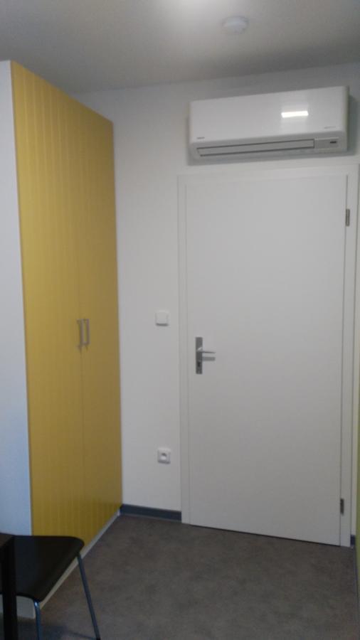 Bed & Parking Eurobit Bed & Breakfast Hrusky  Ngoại thất bức ảnh